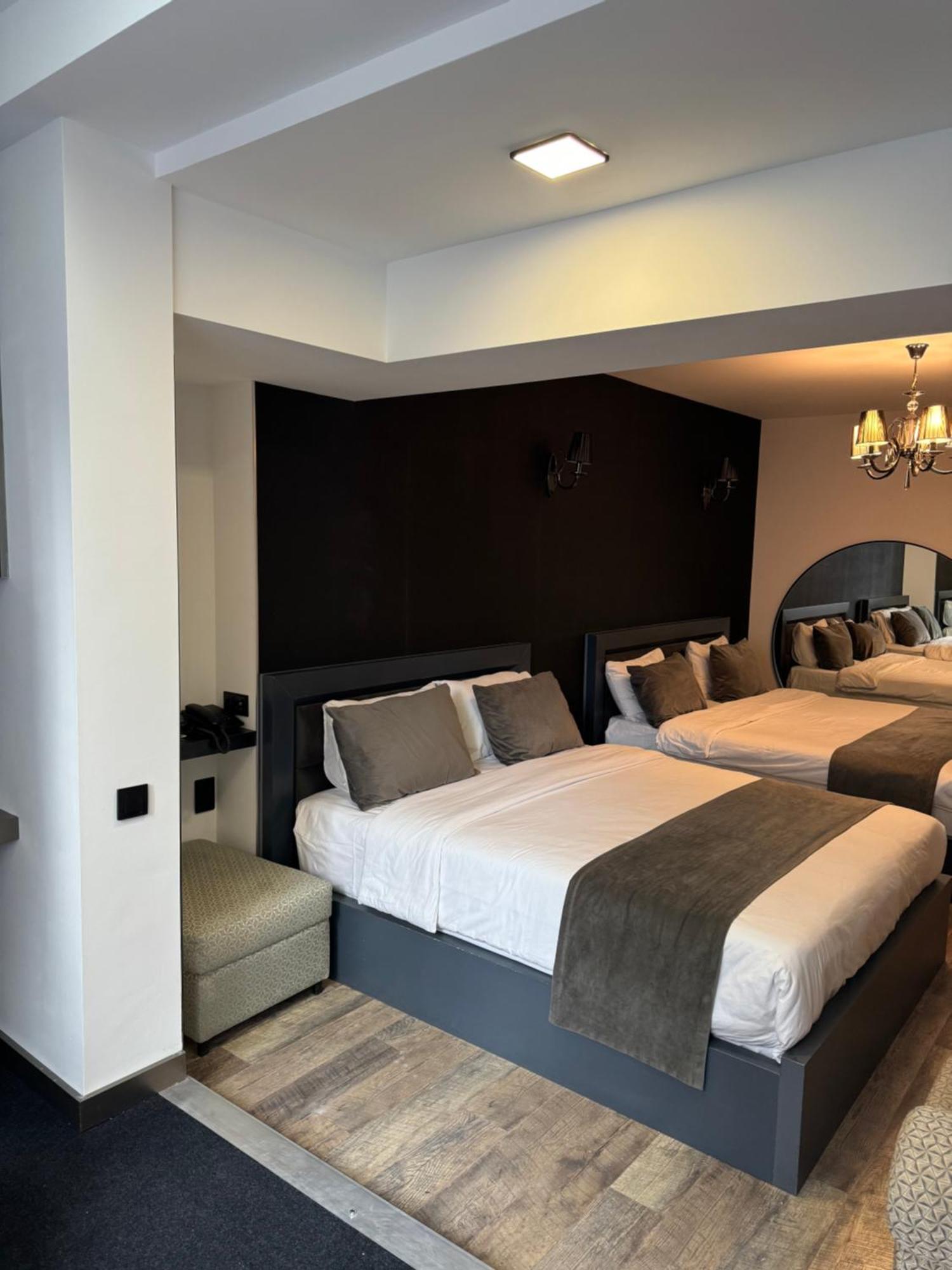 The Phoenix Boutique Hotel Yerevan Exterior photo